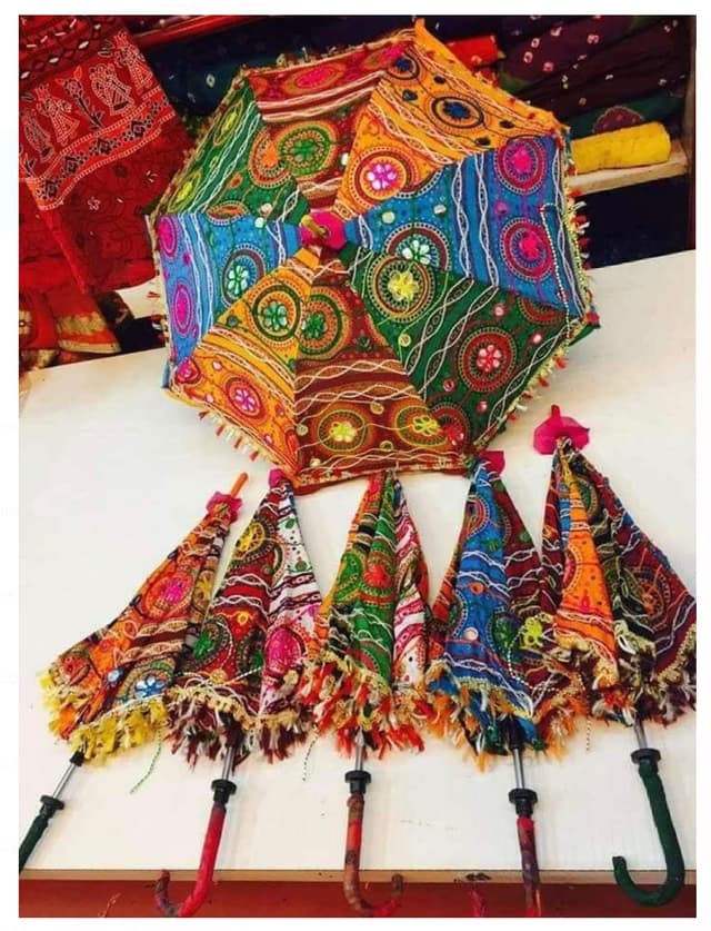 Hanging Arts Image